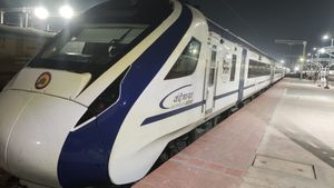 Vande Bharat Express: ಕರಾವಳಿ ಭಾಗದ ಜನರಿಗೆ ಸಿಹಿಸುದ್ದಿ ವಂದೇ ಭಾರತ್ ಸೀಟುಗಳ ಸಂಖ್ಯೆ ಹೆಚ್ಚಳ