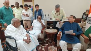 ಹಾಸನ ಹೊರ ವರ್ತುಲ ರಸ್ತೆ ಯೋಜನೆ: ಕೇಂದ್ರದ ಮುಂದೆ ಬೇಡಿಕೆ ಇಟ್ಟ ಹೆಚ್‌ ಡಿ ದೇವೇಗೌಡ 