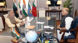 ಕಾರವಾರ ಸಿಬರ್ಡ್ ನಿರಾಶ್ರಿತರಿಗೆ ಸಿಹಿ ಸುದ್ದಿ: 10 ಕೋಟಿ ಪರಿಹಾರ ಮಂಜೂರು