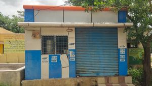 ಶಹಾಪುರದಲ್ಲಿ ಶುದ್ಧ ಕುಡಿಯುವ ನೀರಿನ ಘಟಕ ದುರಸ್ತಿ ನೆಪದಲ್ಲಿ ಹಣ ಲೂಟಿ