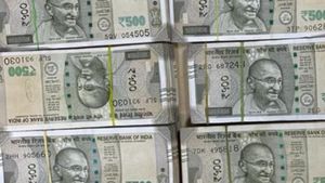 ದಾಂಡೇಲಿಯ ಮನೆಯಲ್ಲಿ 14 ಕೋಟಿ ರೂ. ಮೌಲ್ಯದ ನೋಟುಗಳು ಪತ್ತೆ, ಪೊಲೀಸರಿಗೆ ಅಚ್ಚರಿ