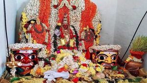 ಮಂಡ್ಯ: ಅಗ್ರಹಾರ ಬಾಚಹಳ್ಳಿಯಲ್ಲಿ ಶ್ರೀ ದೊಡ್ಡಕೇರಮ್ಮ ಜಾತ್ರಾ ಸಂಭ್ರಮ