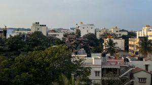 Property: ಈ ಕಾರಣಕ್ಕೆ ಬೆಂಗಳೂರಿನಲ್ಲಿ ಮನೆ ಖರೀದಿ ಮಾಡುವುದು ಬೆಸ್ಟ್‌: ಸಾಲ ತೀರಿಸಲು ಎಷ್ಟು ವರ್ಷ ಬೇಕು ?
