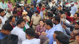 ಧಾರವಾಡ: ಬೆಣ್ಣೆ ಹಳ್ಳ ಮತ್ತು ತುಪ್ಪರಿ ಹಳ್ಳ 