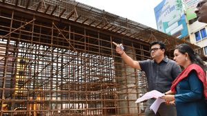 ಹುಬ್ಬಳ್ಳಿ: ಕಿತ್ತೂರು ರಾಣಿ ಚೆನ್ನಮ್ಮ ವೃತ್ತದ ಫ್ಲೈ ಓವರ್‌ ಅಪ್‌ಡೇಟ್