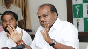 ನಿಮ್ಮನ್ನು ಪಾಕಿಸ್ತಾನಕ್ಕೆ ಕಳಿಸುತ್ತೇವೆ, ನಮ್ಮ ಸೇನೆಯ ಪರಾಕ್ರಮ ನೋಡಿಕೊಂಡು ಬನ್ನಿ: ಹೆಚ್‌ ಡಿ ಕುಮಾರಸ್ವಾಮಿ ಸವಾಲ್‌