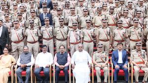 ಕರ್ನಾಟಕದಲ್ಲಿ ಜನಸ್ನೇಹಿ ಪೊಲೀಸ್ ವ್ಯವಸ್ಥೆ: ಅಧಿಕಾರಿಗಳಿಗೆ ಗೃಹ ಸಚಿವರು ಮಹತ್ವದ ಸಲಹೆಗಳು