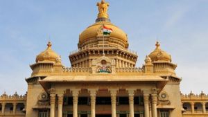 Hassan News: ಹಾಸನ ಜಿಲ್ಲೆಯಲ್ಲಿ ಹೃದಯಾಘಾತದಿಂದ ಸರಣಿ ಸಾವು; ಸರ್ಕಾರ ತೆಗೆದುಕೊಂಡ ನಿರ್ಧಾರ ಏನು ಗೊತ್ತಾ?    