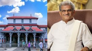 Dharmasthala Case: ಧರ್ಮಸ್ಥಳದಲ್ಲಿ ಶವಗಳನ್ನು ಹೂತಿಟ್ಟ ಪ್ರಕರಣ: ವೀರೇಂದ್ರ ಹೆಗ್ಗಡೆ ಫಸ್ಟ್‌ ರಿಯಾಕ್ಷನ್‌ 