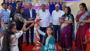 ಶಿಕ್ಷಣ, ಕಲೆ & ಕ್ರೀಡೆ ಜೊತೆಗೆ ಸಮಾಜ ನಿರ್ಮಾಣಕ್ಕೂ ಬದ್ಧರಾಗಿರಿ: ಶಾಸಕ ಸತೀಶ್ ರೆಡ್ಡಿ