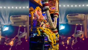 Hassan: ಹಾಸನ ಗಣೇಶ ಮೆರವಣಿಗೆ ದುರಂತ; 50 ಲಕ್ಷ ರೂ. ಪರಿಹಾರ ಘೋಷಣೆಗೆ ಆಗ್ರಹ