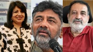 ಬೆಂಗಳೂರು ಅವ್ಯವಸ್ಥೆ: ಸರ್ಕಾರದ ಮೇಲೆ ಮುಗಿಬಿದ್ದ ಮೋಹನ್ ದಾಸ್ ಪೈ &  ಕಿರಣ್ ಮಜುಂದಾರ್ ಶಾ