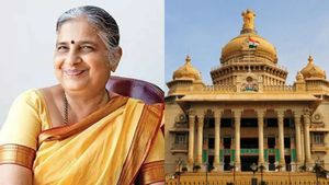 ಜಾತಿ ಸಮೀಕ್ಷೆ: ಸುಧಾಮೂರ್ತಿ ದಂಪತಿ ಮಾಹಿತಿ ಸೋರಿಕೆ, ಸರ್ಕಾರ ನ್ಯಾಯಾಂಗ ನಿಂದನೆ ಆರೋಪ