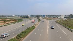 Land Acquisition: ಬೆಂಗಳೂರು ಸಮೀಪದಲ್ಲೇ 1,000 ಎಕರೆ ಭೂಮಿ ಸ್ವಾಧೀನ: ಯಾರಿಗೆಲ್ಲ ಜಾಕ್‌ಪಾಟ್‌? 