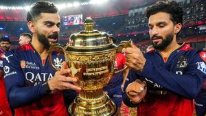 RCB: ಭುವನೇಶ್ವರ್ ಕುಮಾರ್ ಸೇರಿ ಈ ಐವರು ಆಟಗಾರರು ಆರ್‌ಸಿಬಿಯಿಂದ ಔಟ್..