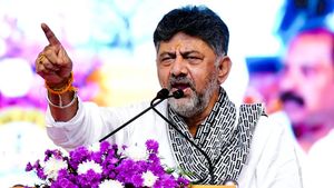 DK Shivakumar: ಡಿ.ಕೆ.ಶಿವಕುಮಾರ್‌ ರಾತ್ರೋರಾತ್ರಿ ಮುಂಬೈಗೆ ಹೋಗಿ ಬಂದಿದ್ದೇಕೆ?