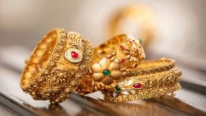 Gold Price on November 16: ಬಂಗಾರ, ಬೆಳ್ಳಿ ಬೆಲೆ ಎಷ್ಟಿದೆ ಗೊತ್ತಾ? ಇಲ್ಲಿದೆ ನವೆಂಬರ್ 16ರ ಚಿನ್ನದ ದರಪಟ್ಟಿ