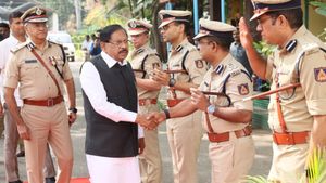 'New Year 2026: ಹೊಸ ವರ್ಷಾಚರಣೆ ಭದ್ರತೆಗೆ 20,000 ಖಾಕಿ ಕಣ್ಗಾವಲು, ಮೊದಲ ಬಾರಿಗೆ ಹೀಟ್ ಮ್ಯಾಪ್'