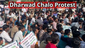 Job Recruitment: ಧಾರವಾಡ ಚಲೋ ಪ್ರತಿಭಟನೆಗೆ ಖಾಕಿ ಅಡ್ಡಿ ಆರೋಪ: ನಡೆ ಖಂಡಿಸಿದ ಶಾಸಕ ಯತ್ನಾಳ್