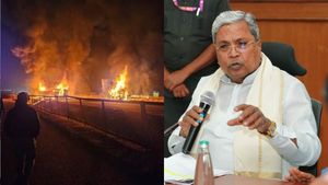 ಚಿತ್ರದುರ್ಗ ಬಸ್ ದುರಂತ ಪ್ರಕರಣ: ಮೃತ ಕುಟುಂಬಸ್ಥರಿಗೆ 5 ಲಕ್ಷ ಪರಿಹಾರ: ಸಿದ್ದರಾಮಯ್ಯ ಘೋಷಣೆ