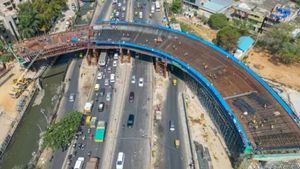 ಬೆಂಗಳೂರಿನ 17 ಕಿ.ಮೀ ರಸ್ತೆ ಅಭಿವೃದ್ಧಿಗೆ 450 ಕೋಟಿ ರೂ. ವೆಚ್ಚ: ಡಿಸಿಎಂ ಡಿ.ಕೆ ಶಿವಕುಮಾರ್ ಅಪ್ಡೇಟ್ಸ್‌ 
