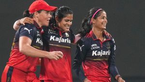 WPL 2026 RCB: ಆರ್‌ಸಿಬಿ ವಿರುದ್ಧ ಮಂಡಿಯೂರಿದ ಯುಪಿ ವಾರಿಯರ್ಸ್:  ಸ್ಮೃತಿ ಮಂಧಾನ ಬಳಗ ನೇರ ಫೈನಲ್‌ ಪ್ರವೇಶ