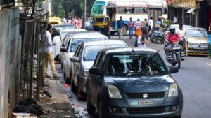 Bengaluru Parking Crisis: ರಸ್ತೆ ಬದಿ ಪಾರ್ಕಿಂಗ್‌ಗೆ ಬ್ರೇಕ್, ಪರ್ಯಾಯ ಜಾಗದತ್ತ ಜಿಬಿಎ ಚಿತ್ತ
