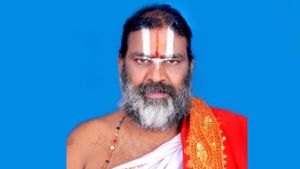 ಓದುಗರ ಬರಹ: ಮುಜರಾಯಿ ದೇಗುಲಗಳ ಅರ್ಚಕರಿಗೆ ಬೇಕಿದೆ ರಕ್ಷಣೆ; ಮೈಸೂರು ಪಂಚಮುಖಿ ಆಂಜನೇಯ ದೇಗುಲ ವಿವಾದ