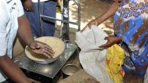 Ration: ಹರಿಹರ ತಾಲ್ಲೂಕಿನ ಕುಂಬಳೂರು ಸಮೀಪ ಅಕ್ರಮವಾಗಿ ಸಂಗ್ರಹಿಸಿಟ್ಟಿದ್ದ ಪಡಿತರ ಅಕ್ಕಿ ಚೀಲಗಳ ವಶ 