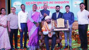 Bengaluru: ಬೆಂಗಳೂರು ಸ್ವಚ್ಛ ಸರ್ವೇಕ್ಷಣಾ ಅಭಿಯಾನ: ನಟ ಅನಿರುದ್ಧ್ ಜಟ್ಕರ್ ಸೇರಿ 6 ರಾಯಭಾರಿಗಳ ಆಯ್ಕೆ