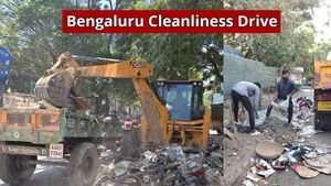 ಬೆಂಗಳೂರಲ್ಲಿ ಸ್ವಚ್ಛತಾ ಅಭಿಯಾನಕ್ಕೆ ಚುರುಕು:12 ಬ್ಲ್ಯಾಕ್ ಸ್ಪಾಟ್ ನಿರ್ಮೂಲನೆ, 35 ಲೋಡ್ ತ್ಯಾಜ್ಯ ತೆರವು