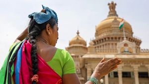 ಬೆಂಗಳೂರಿಗರೇ ಎಚ್ಚರ; ಸೂರ್ಯನ ಪ್ರತಾಪಕ್ಕೆ ಕೂಲ್ ಸಿಟಿ ಕಂಗಾಲು: ಮುಂದಿನ ಎರಡು ದಿನ ತಾಪಮಾನ ಮತ್ತಷ್ಟು ಏರಿಕೆ