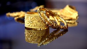 Gold Rate Today: ಕರ್ನಾಟಕದ ಬೆಂಗಳೂರಿನಲ್ಲಿ ಬಂಗಾರ ದರ ಇಳಿಕೆ: ಇಲ್ಲಿದೆ ಮಾರ್ಚ್‌ 6ರ ದರಪಟ್ಟಿ