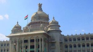 ಕರ್ನಾಟಕದ ಬಡತನ ಸೂಚ್ಯಂಕ ಪ್ರಕಟ: ಯಾವ ಜಿಲ್ಲೆ ಮೊದಲು ತಿಳಿಯಿರಿ 