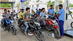 Petrol Price Hike: ಗ್ಯಾಸ್ ಸಿಲಿಂಡರ್ ನಂತರ ಪೆಟ್ರೋಲ್ - ಡೀಸೆಲ್ ಬೆಲೆ 20 - 22 ರೂ. ಹೆಚ್ಚಳ ಸಾಧ್ಯತೆ, ಬೆಂಗಳೂರಲ್ಲಿ ಎಷ್ಟಿದೆ