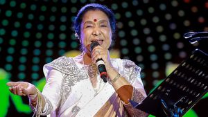 Asha Bhosle: ಖ್ಯಾತ ಗಾಯಕಿ ಆಶಾ ಭೋಸ್ಲೆ ಅವರಿಗೆ ಹೃದಯಾಘಾತ: ಮುಂಬೈ ಆಸ್ಪತ್ರೆಗೆ ದಾಖಲು