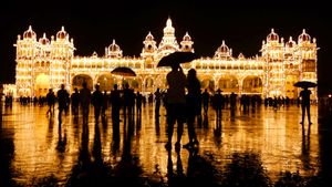 ಮೈಸೂರು ಅರಮನೆ ಸೇರಿದಂತೆ ಪ್ರವಾಸಿಗರನ್ನು ಸೆಳೆಯುವ ಭಾರತದ ಅದ್ಭುತ ಹೆರಿಟೇಜ್ ತಾಣಗಳು