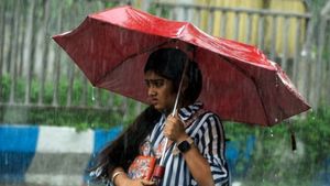 Karnataka Weather: ಮತ್ತೆ ಕೈಕೊಟ್ಟ ಮುಂಗಾರು.. ರಾಜ್ಯದ ಈ ಜಿಲ್ಲೆಗಳಲ್ಲಿ ಮಾತ್ರ ಐದು ದಿನ ಭಾರಿ ಮಳೆ ಮುನ್ಸೂಚನೆ   