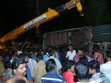 സ്‌കൂള്‍ വിനോദ സഞ്ചാര ബസ് മറിഞ്ഞ് പരിക്ക്