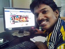 ക്യാമാറാമാനായി സന്തോഷ് പണ്ഡിറ്റ് കലോത്സവത്തിന്