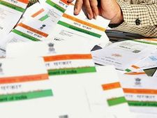  ആധാറില്ലെങ്കില്‍ വിദ്യാഭ്യാസ അനുകൂല്യമില്ല: വിദ്യാര്‍ഥികളുടെ എണ്ണത്തില്‍ ആശങ്ക!