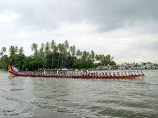 ചമ്പക്കുളം വള്ളംകളി 28ന് തുടങ്ങും,  രാജകീയമായ ചുണ്ടന്‍ വള്ളങ്ങൾ ഓളപ്പരപ്പിലിറങ്ങാൻ  ദിവസങ്ങൾ മാത്രം