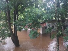  കട്ടിപ്പാറ സ്വദേശികൾ ജീവിക്കുന്നത് നെഞ്ചിടിപ്പോടെ... കരിഞ്ചോല മലയിൽ വീണ്ടും ഉരുൾപൊട്ടാൻ സാധ്യത