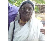  കൈകൊട്ടി പാട്ടിന്റെ അവസാനത്തെ പ്രധാന കണ്ണി വിടചൊല്ലി: കുഞ്ഞുബീവി വിവാഹ വീടുവീടുകളിലെ നിറസാന്നിധ്യം!