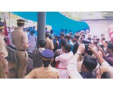 കൃഷി നടത്താതെ പണം തട്ടിപ്പ്: നടപടിക്കെതിരെ കൃഷിഭവനിലേക്ക് കര്‍ഷക സംഘത്തിന്റെ മാര്‍ച്ച്