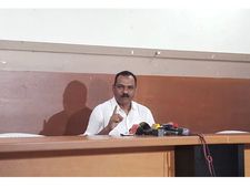 രോഹിത് വെമുലയുടെ കുടുംബത്തിന് വീട്: ആരോപണങ്ങൾ അടിസ്ഥാനരഹിതം, സഹായിച്ചത് ഞങ്ങൾ മാത്രം - യൂത്ത് ലീഗ്