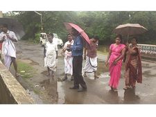 മണലിപുഴയിലെ മാലിന്യപ്രശ്‌നം:  ആര്‍.ഡിഒ സ്‌ഥലം സന്ദര്‍ശിച്ചു,  പുഴയ്ക്ക് നിറവ്യത്യാസവും ദുര്‍ഗന്ധവും!