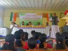  യൂത്ത് കോണ്‍ഗ്രസ് സംഘടിപ്പിച്ച പ്രതിഭാസംഗമം ശ്രദ്ധേയമായി