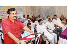 വൈദ്യുത ബസ് കൊച്ചിയിൽ; കെഎസ്ആർടിസിയെ ലാഭത്തിലാക്കാൻ, പ്രശ്നങ്ങൾ പരിഹരിക്കും