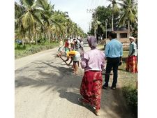  മലപ്പുറത്ത് യുവതി ബൈക്കില്‍ നിന്ന് വീണു മരിച്ചു, മുസ്ലീംലീഗുകാര്‍ റോഡ് ഉപരോധിച്ചു